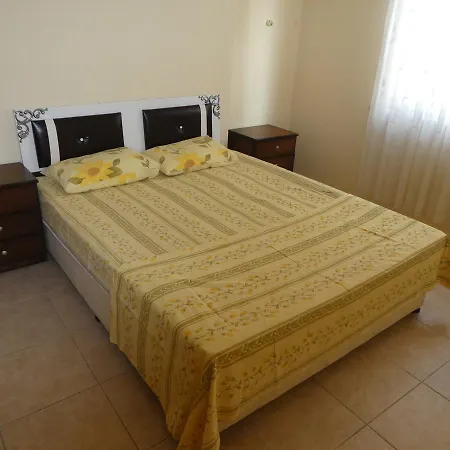 2+1 Merkeze Yakin Havuzlu Daire Apartamento