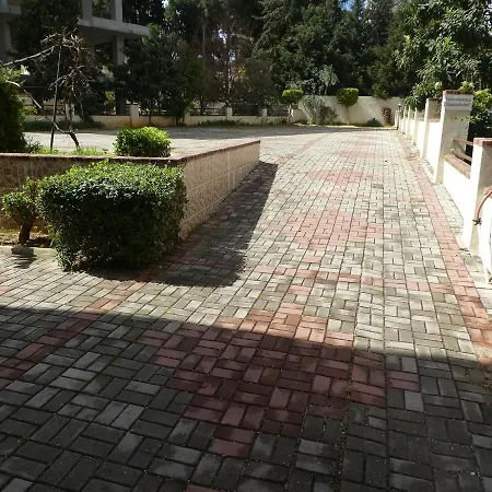2+1 Merkeze Yakin Havuzlu Daire Apartamento *