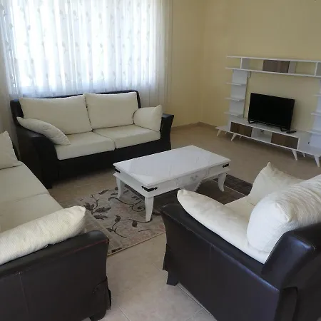 2+1 Merkeze Yakin Havuzlu Daire Apartamento *
